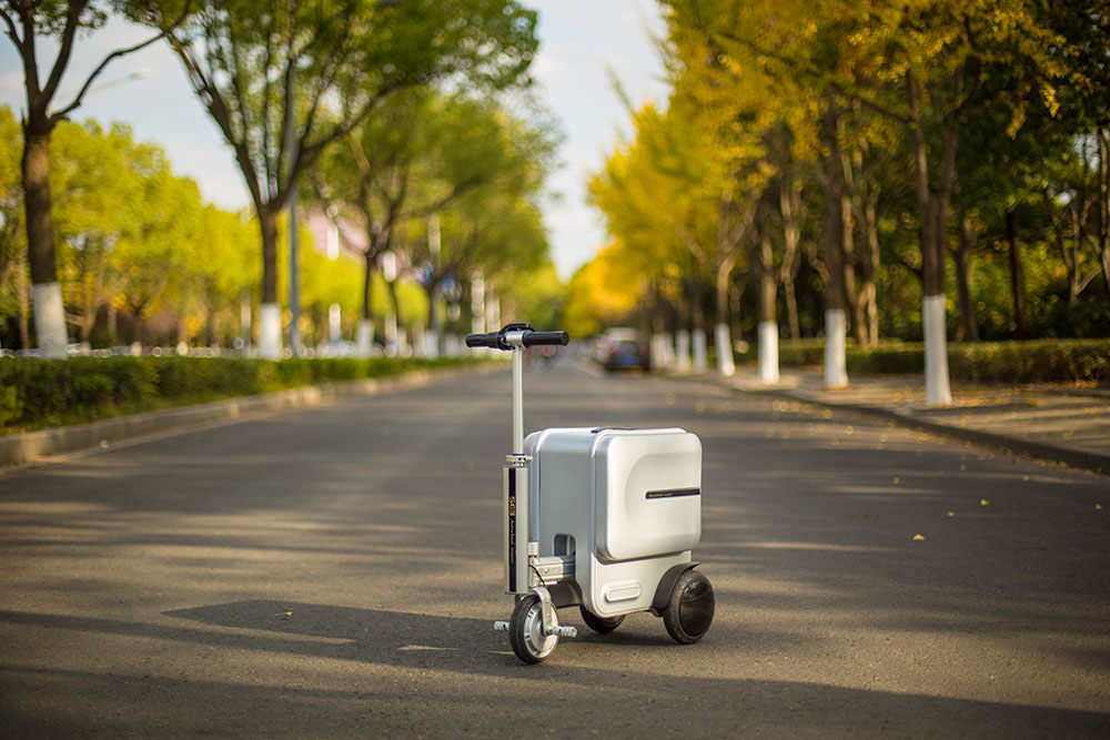 Airwheel smart luggage